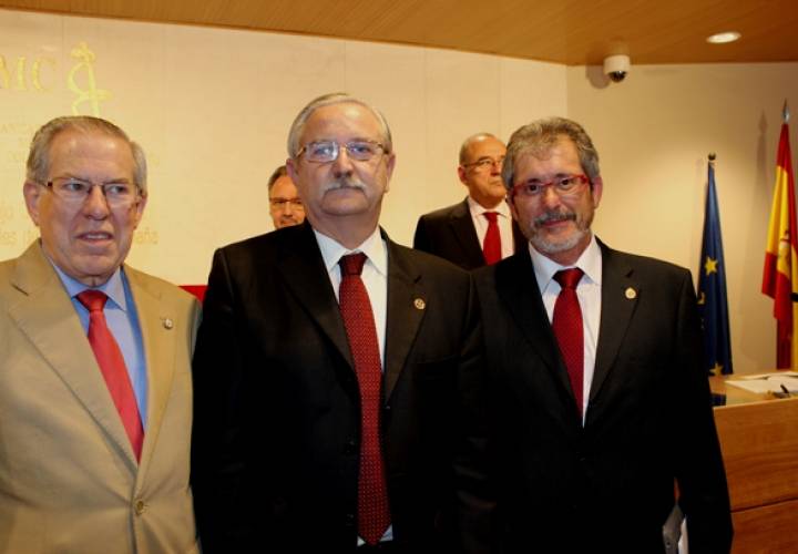 Los doctores Serafín Romero y Juan Manuel Garrote, nuevos vicepresidente y secretario general del CGCOM