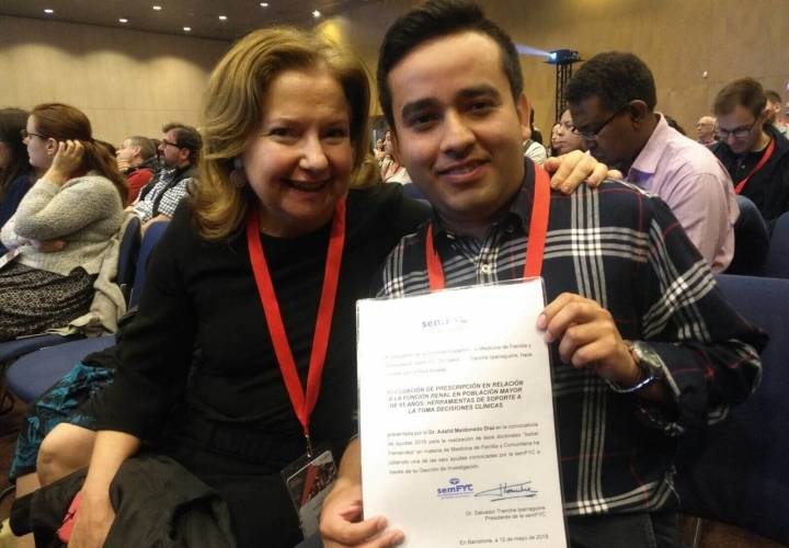 Beca Isabel Fernández de SemFYC,  para Adalid Maldonado, R4 de la Unidad Docente de Medicina Familiar y Comunitaria de la EOXI de Ourense, Verín y Barco