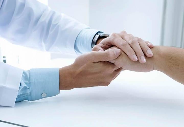 «Necesitamos incentivos para que los nuevos médicos no se vayan»