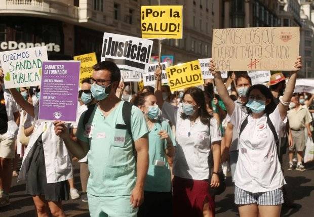 La OMC alerta de la crisis que atraviesa la formación de médicos especialistas en España