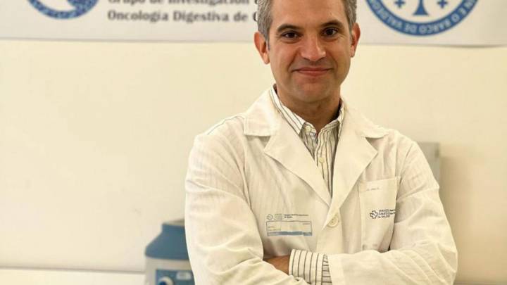 El Dr. Noel Pin Vieito, especialista en aparato digestivo CHUO, ha sido premiado por La Fundación Mutual Médica